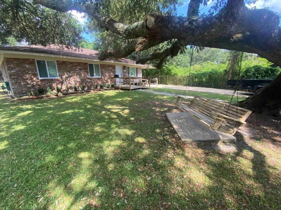 Feels Like Home Escape, 1/2 Mile To Beach Gulfport Extérieur photo