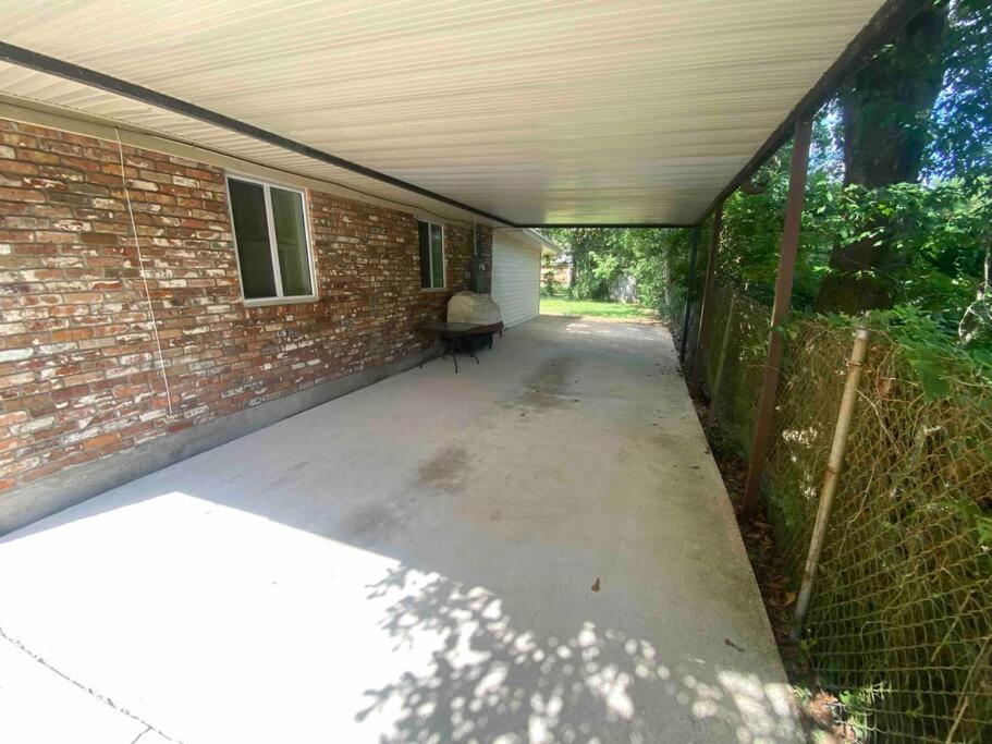 Feels Like Home Escape, 1/2 Mile To Beach Gulfport Extérieur photo